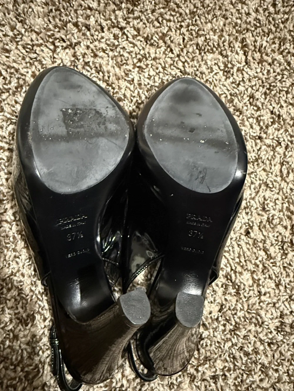 Vintage Prada Black Patent Leather Slingback Pumps with Decorative Toe - Picture 6 of 8